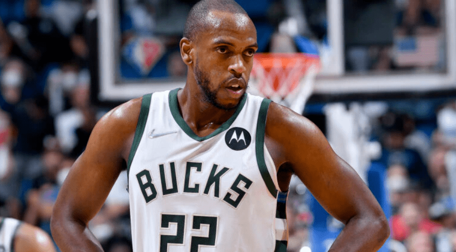 包含密尔沃基雄鹿训练开放日，今晨刷新队史纪录引欢呼，欧冠在即，训练强度明显提升的词条-九游体育下载