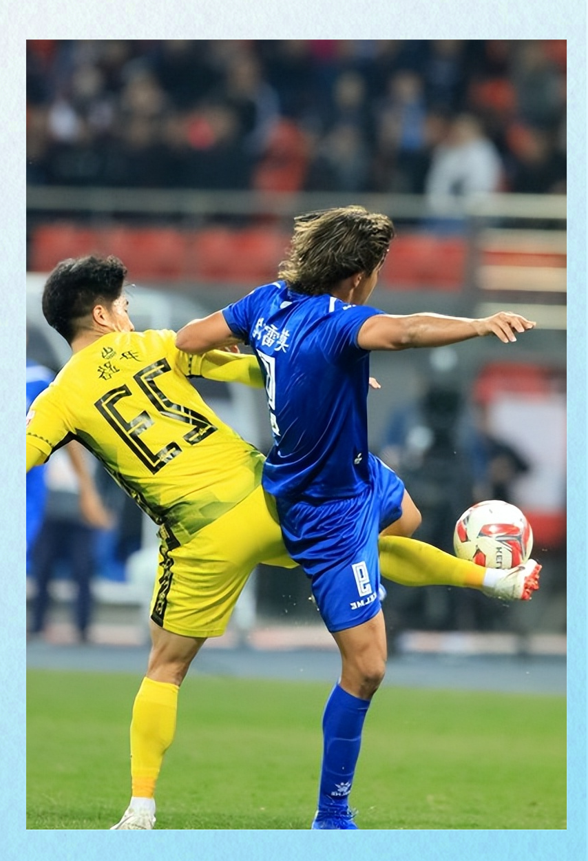 西甲转会期再迎强敌；奥兰多魔术手感冰凉；主帅态度：话题不断；团队化学反应显著的简单介绍