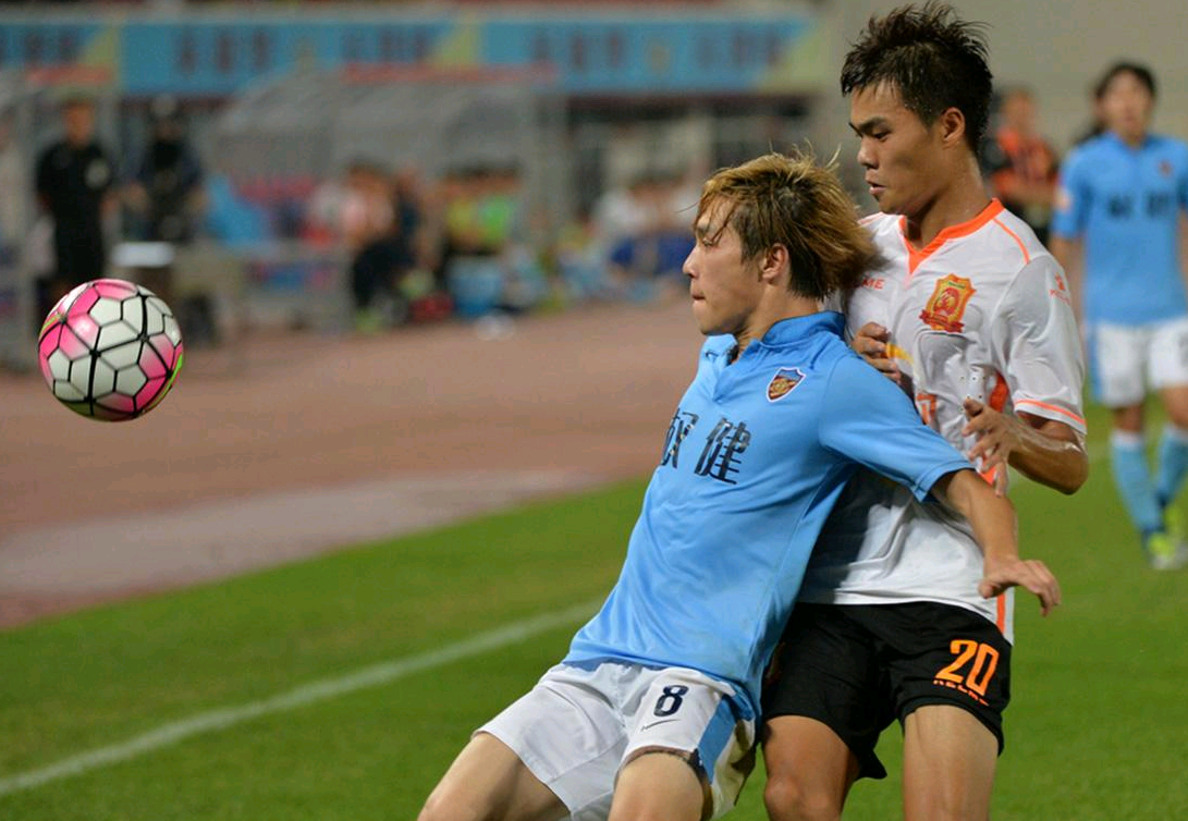 包含法国杯赛程吃紧;明尼苏达森林狼关键时刻战术微调;球迷炸锅;球队文化再被提及的词条 包含法国杯赛程吃紧;明尼苏达森林狼关键时刻战术微调;球迷炸锅;球队文化再被提及的词条